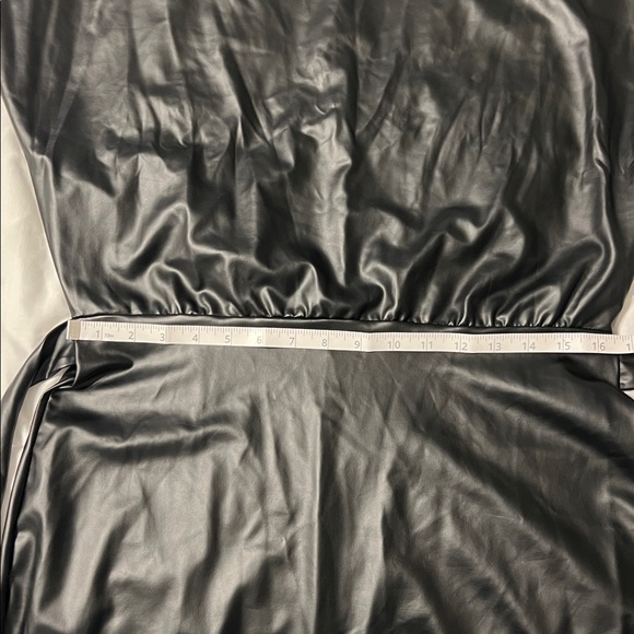 Fashion Nova NWT More To The Story Faux Leather Dress Size 1X Black Curvy - Picture 7 of 11